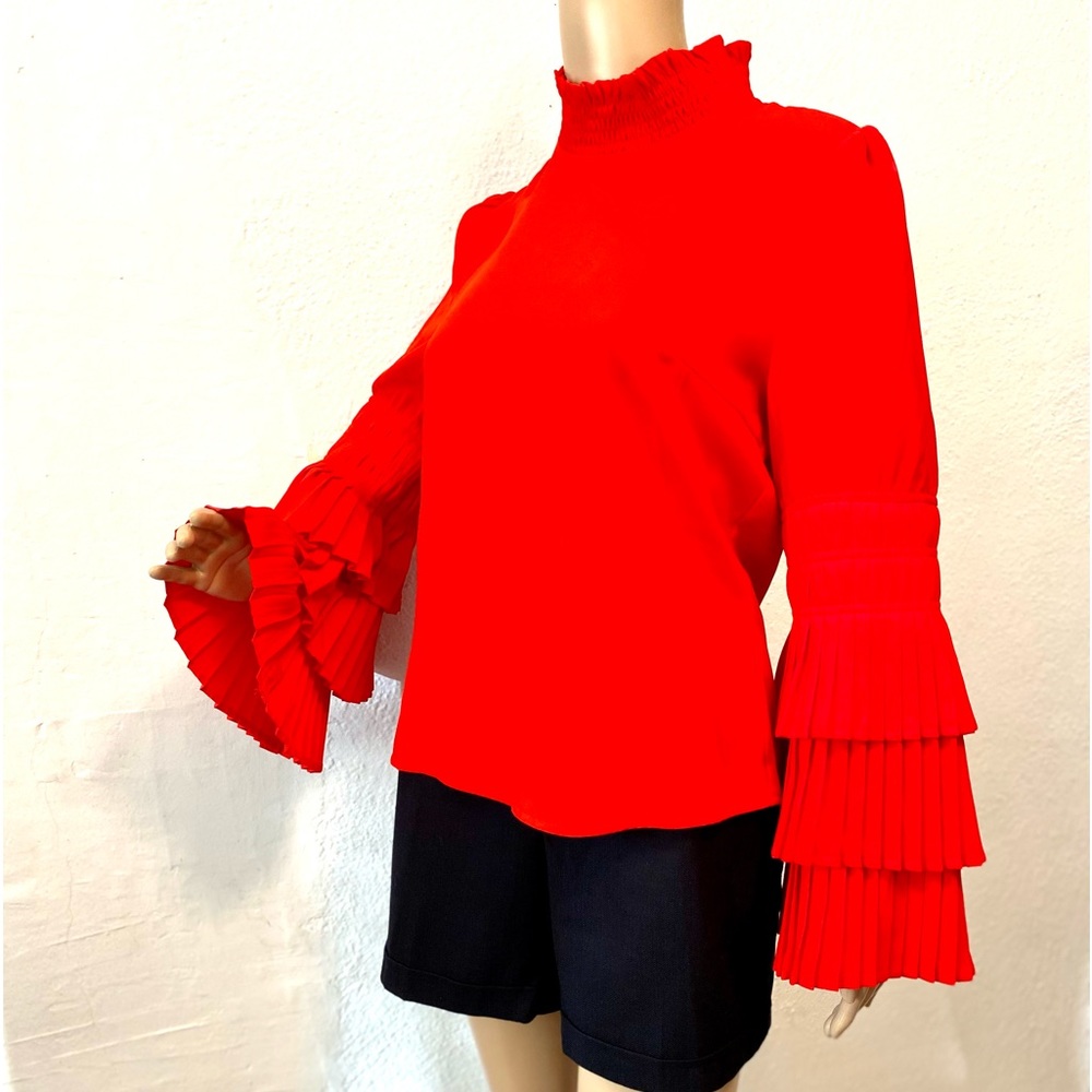 9996 Red blouse size M